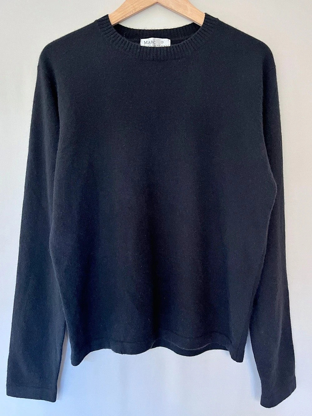 Marc Allan 100% Cashmere Black Crew Neck Sweater Classic Minimalist M